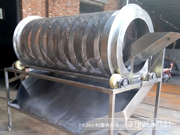 滾筒篩篩網(wǎng)生銹了怎么辦？怎么防銹和除銹呢？